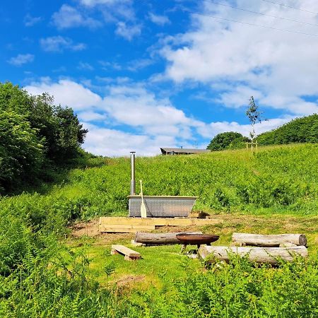 Brackenhill Glamping - Safari Tent With Hot Tub - Sleeps 6 Ivybridge Exteriér fotografie